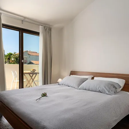 Apartment Mala 1 Mit Pool *