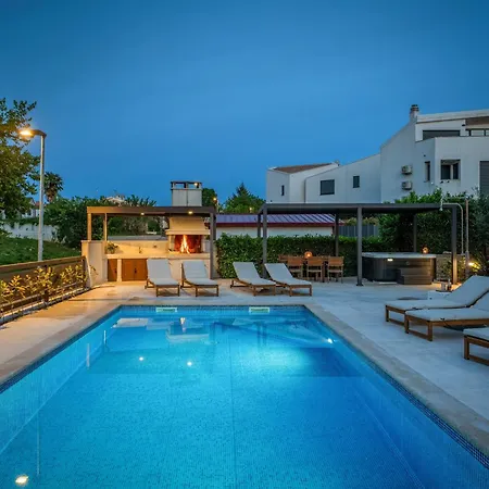 Mala 1 Mit Pool Apartment *